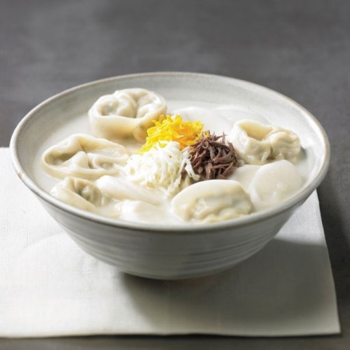 만둣국