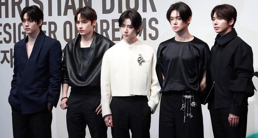 투모로우바이투게더
