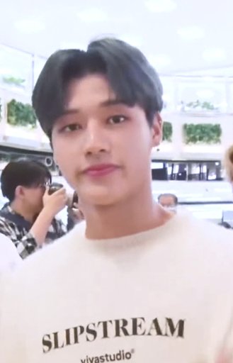 우영